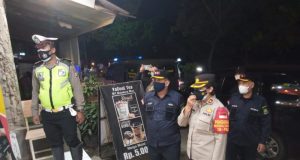 Polsek Neglasari Gelar Operasi Yustisi PPKM, Belasan Pedagang Dapat Teguran