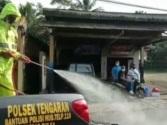 Cegah Penularan Covid-19, TNI-Polri Semprot Disinfektan di Desa Klero Tengaran