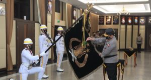 Jelang HUT Bhayangkara 1 Juli, Polri Gelar Upacara Pencucian Pataka