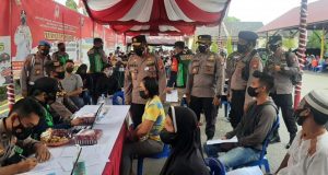 Kapolda Kalteng Tinjau Vaksinasi Massal Di Mako Ditsamapta Polda Kalteng