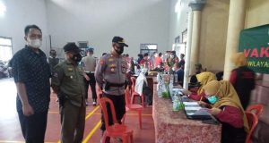 TNI POLRI Bersinergi Pantau Pelaksanaan Vaksinasi di Gerai Sinergitas Vaksin Presisi