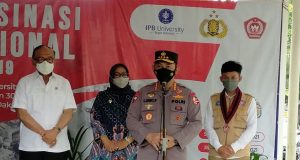 Datang ke IPB, Kapolri Listyo Sigit Ingatkan Pentingnya Vaksinasi