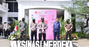 Kapolri Luncurkan Gerakan Vaksinasi Merdeka, Target 3 Juta Orang Divaksin