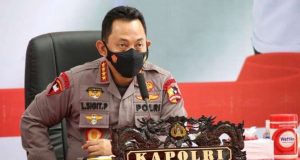 Kapolri Tekankan TNI-Polri Terus Bersinergi Wujudkan Target Vaksinasi Presiden Jokowi