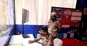 Pastikan Aman, Kabid TIK Polda Jatim Pantau Pengamanan Nataru di Trenggalek