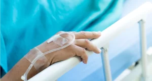 KPU Tegaskan, Hak Pilih Pemilih Sakit Tetap Berlaku! KPU Tegaskan Pemilih Sakit Tetap Bisa Memilih Di Pemilu! Sumber: NU Online Lampung.