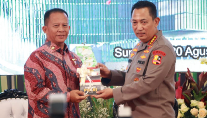 Kapolri Peringati Kontribusi Senior di Hari Juang Polri