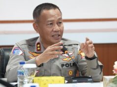 Survei Ops Lilin 2024, Kakorlantas Tinjau Kesiapan Pelabuhan Ketapang untuk Libur Tahun Baru 2025 Kakorlantas Polri Irjen Pol Aan Suhanan bersama Dirut PT. Jasa Raharja dan Tim Survei kembali melanjutkan pengecekan di Pelabuhan PT ASDP Indonesia Ferry Cabang Ketapang, Banyuwangi, menjelang libur Natal dan Tahun Baru (Nataru) pada Jumat (29/11/2024)