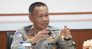 Survei Ops Lilin 2024, Kakorlantas Tinjau Kesiapan Pelabuhan Ketapang untuk Libur Tahun Baru 2025 Kakorlantas Polri Irjen Pol Aan Suhanan bersama Dirut PT. Jasa Raharja dan Tim Survei kembali melanjutkan pengecekan di Pelabuhan PT ASDP Indonesia Ferry Cabang Ketapang, Banyuwangi, menjelang libur Natal dan Tahun Baru (Nataru) pada Jumat (29/11/2024)