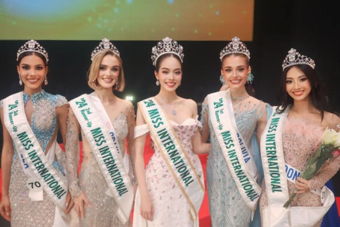 Sophie Kirana Raih Top 5 di Miss International 2024