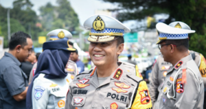 Kakorlantas Polri Siapkan Strategi Pengamanan Perjalanan Nataru 2024 Kakorlantas Polri Tingkatkan Pengamanan di Tiga Kluster Perjalanan Nataru