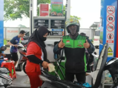 Pemerintah Rencanakan Pelarangan Pertalite untuk Pengemudi Ojol, Menuai Kontroversi Pemerintah Rencanakan Pelarangan Pertalite untuk Pengemudi Ojol, Menuai Kontroversi