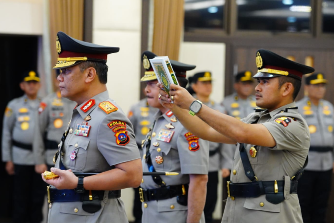 Upacara Laporan Kenaikan Pangkat Polri 1 Januari 2025