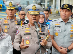 Korlantas Polri Pastikan Arus Mudik di Tol Japek Masih Terkendali Tol Japek Berlakukan Contraflow dan One Way Jelang Puncak Mudik Lebaran