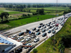 Arus Balik Lebaran: Skema One Way Diterapkan di Sejumlah Ruas Tol Korlantas Polri Terapkan Skema One Way Bertahap untuk Arus Balik Lebaran 2025