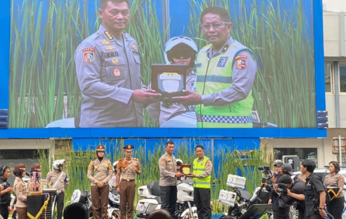 Korlantas Polri Kenalkan Aplikasi Silancar PT Qudo Buana Nawakara kepada Taruna Akpol