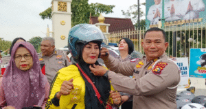 Program “Polantas Menyapa” Perkuat Akselerasi Transformasi Polri Transformasi Polri Terus Melaju, “Polantas Menyapa” Jadi Simbol Layanan Humanis