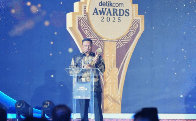 Kakorlantas Raih Penghargaan detikcom Awards 2025, Dorong Digitalisasi Layanan Publik Kakorlantas Raih Penghargaan detikcom Awards 2025, Dorong Digitalisasi Layanan Publik
