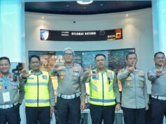 Kakorlantas Polri Tinjau Smart City Road Safety Polrestabes Bandung Kakorlantas Polri Irjen Agus Suryonugroho