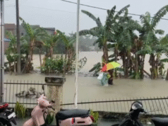 Banjir Belum Surut, Masyarakat Securai Minta Pemerintah Segera Kirim Bantuan banjir Securai, Langkat, pengungsian, bantuan, BPBD