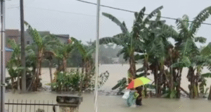 Banjir Belum Surut, Masyarakat Securai Minta Pemerintah Segera Kirim Bantuan banjir Securai, Langkat, pengungsian, bantuan, BPBD