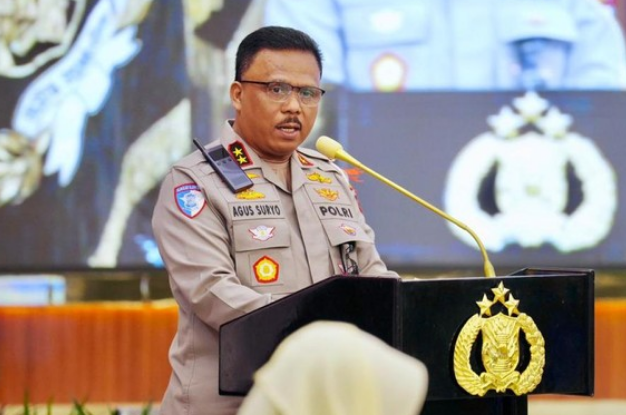 Korlantas Polri Siapkan Strategi Operasi Ketupat 2026 dengan Pendekatan Humanis dan Teknologi Korlantas Polri Siapkan Strategi Operasi Ketupat 2026 dengan Pendekatan Humanis dan Teknologi