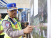 Kakorlantas Polri Tinjau Kesiapan Tol Fungsional Bocimi Untuk Antisipasi Libur Lebaran Kakorlantas Polri Irjen Pol Drs. Agus Suryonugroho S.H., M.Hum. di Tol Bocimix