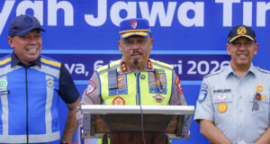 Kakorlantas Terima 15 Unit Kendaraan PJR dari PT Jasa Marga untuk Dukung Operasi Ketupat 2026 Kakorlantas Polri terima 15 kendaraan PJR dari PT Jasa Marga sebagai dukungan Operasi Ketupat 2026 demi kelancaran mudik dan keselamatan pengguna jalan.