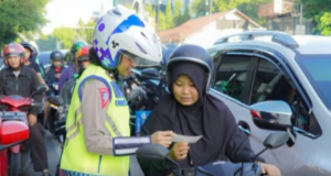 Melalui Polantas Menyapa, Polisi Hadir Lebih Dekat dengan Masyarakat Polantas Menyapa dan Melayani 2026, Reformasi Kepolisian Lalu Lintas Dimulai dari Jalan Raya