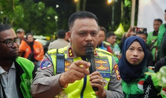 Strategi Menyapa Korlantas Polri dan Ojol Kamtibmas dalam Local Wisdom Governance Strategi Menyapa Korlantas Polri dan Ojol Kamtibmas dalam Local Wisdom Governance