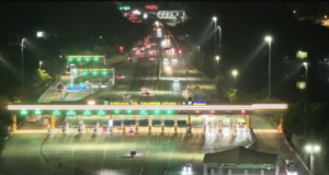 Kakorlantas Pantau Gerbang Tol Cikatama dan Kalihurip Lewat ETLE Drone Presisi ETLE Drone Presisi Pantau Arus Mudik di Tol Cikampek, Lalu Lintas Ramai Lancar