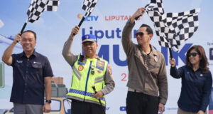 Kakorlantas Resmi Lepas Tim Laporan Mudik Liputan 6 SCTV Dukung Operasi Ketupat 2026 Kakorlantas Polri Lepas Tim Laporan Mudik Liputan 6 SCTV