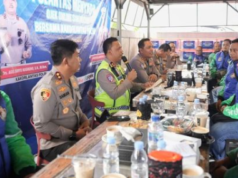 Kakorlantas Rangkul Komunitas Ojol Sukabumi untuk Pengamanan May Day Kakorlantas Perkuat Kolaborasi dengan Ojol Sukabumi Jelang May Day