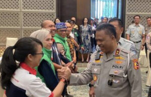 Kakorlantas Polri Silahturahmi dengan Komunitas Ojol Nusantara Kakorlantas Polri Irjen Agus Suryonugroho bersilaturahmi dengan perwakilan komunitas driver ojek online (ojol) Nusantara