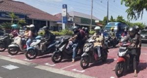 Tak Hanya Taat Aturan, Masyarakat Kini Ikut Jaga Keselamatan Jalan Masyarakat Jadi Mitra Polantas, Keselamatan Lalu Lintas Kian Diperkuat
