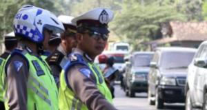 Pahlawan di Persimpangan, Peran Polantas di Balik Kelancaran Mudik 2026 Pahlawan di Persimpangan, Peran Polantas di Balik Kelancaran Mudik 2026