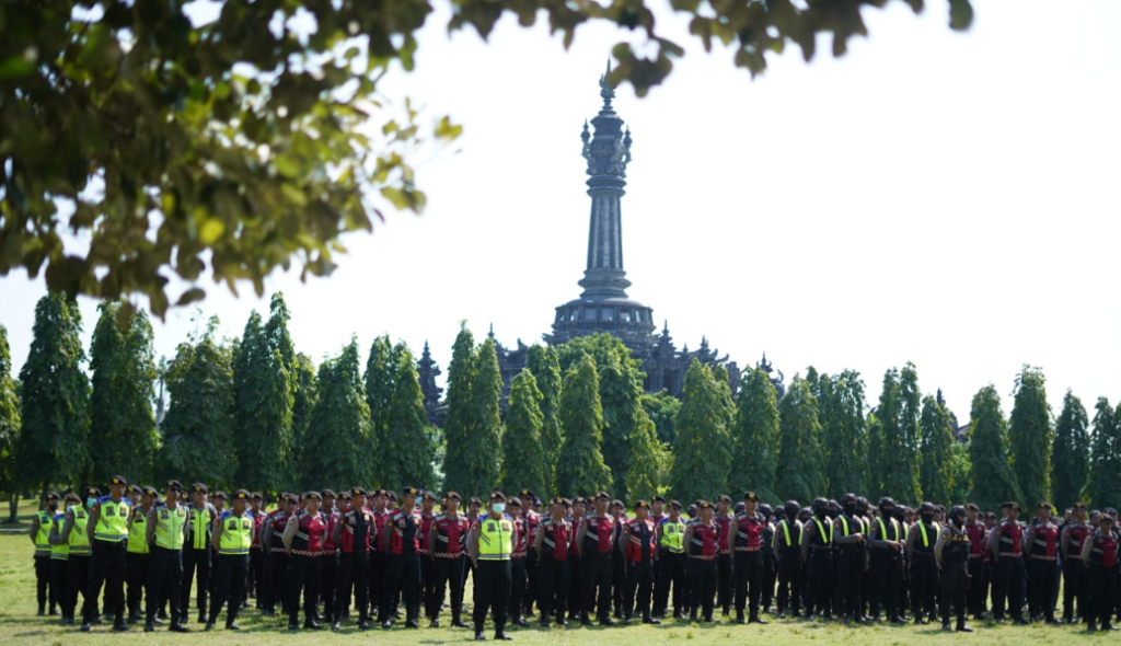 POLRI menggelar latihan praoperasi (Latpraops) untuk pengamanan High-Level Forum on Multi-Stakeholders Partnerships (HLF MSP) dan Indonesia-Africa Forum (IAF) ke-2