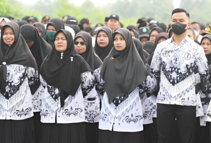 Pemerintah Berencana Naikkan Tunjangan Guru Non-ASN Bersertifikasi