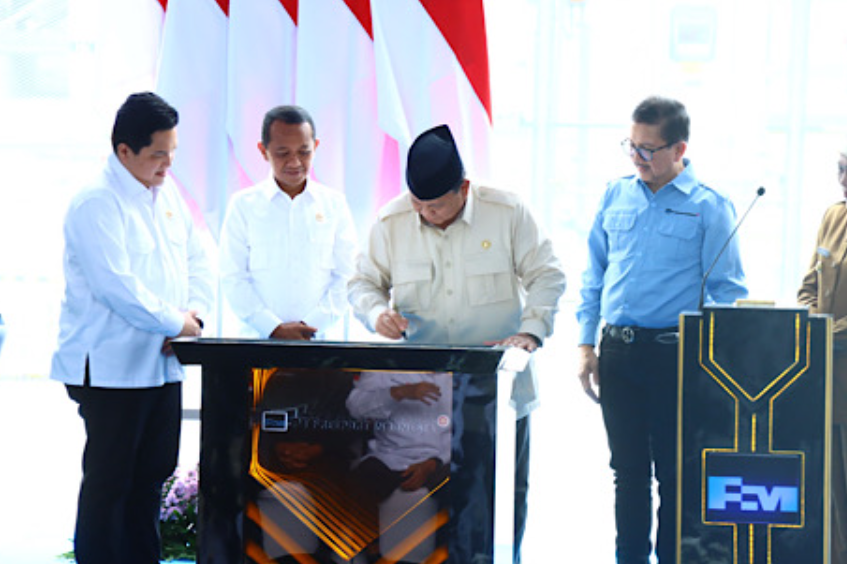 Prabowo Resmikan Smelter Emas Freeport di Gresik, Dorong Penciptaan 8 Juta Lapangan Kerja