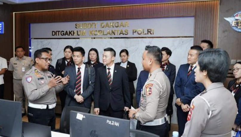 Polisi Hong Kong Kunjungi Korlantas Polri