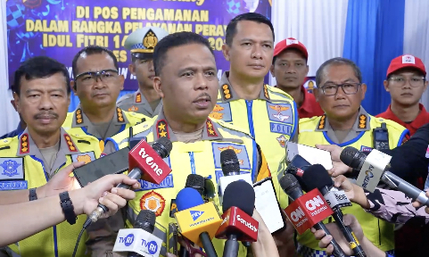 Kepala Korps Lalu Lintas (Kakorlantas) Polri, Irjen Pol. Drs. Agus Suryonugroho, S.H., M.Hum., melakukan pengecekan langsung di Pos Terpadu Kartosuro